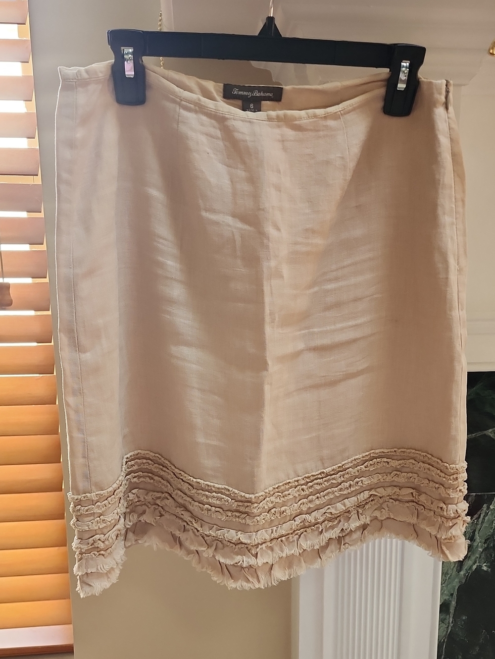 Tommy Bahama Beige Linen-Blend Mini Skirt with Fringe Trim Sz 6